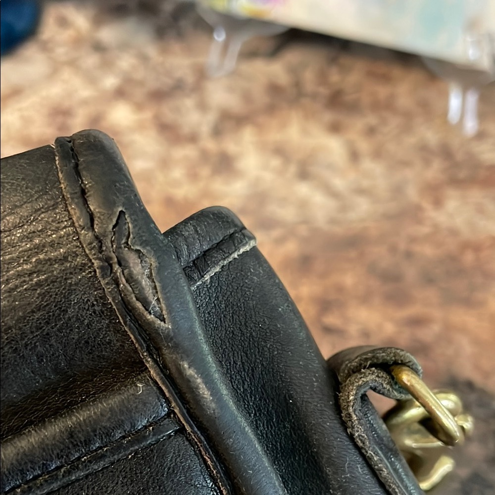 Vintage Coach Turn Key Black Crossbody #9870 Leather Women's Bag - Picture 7 of 11